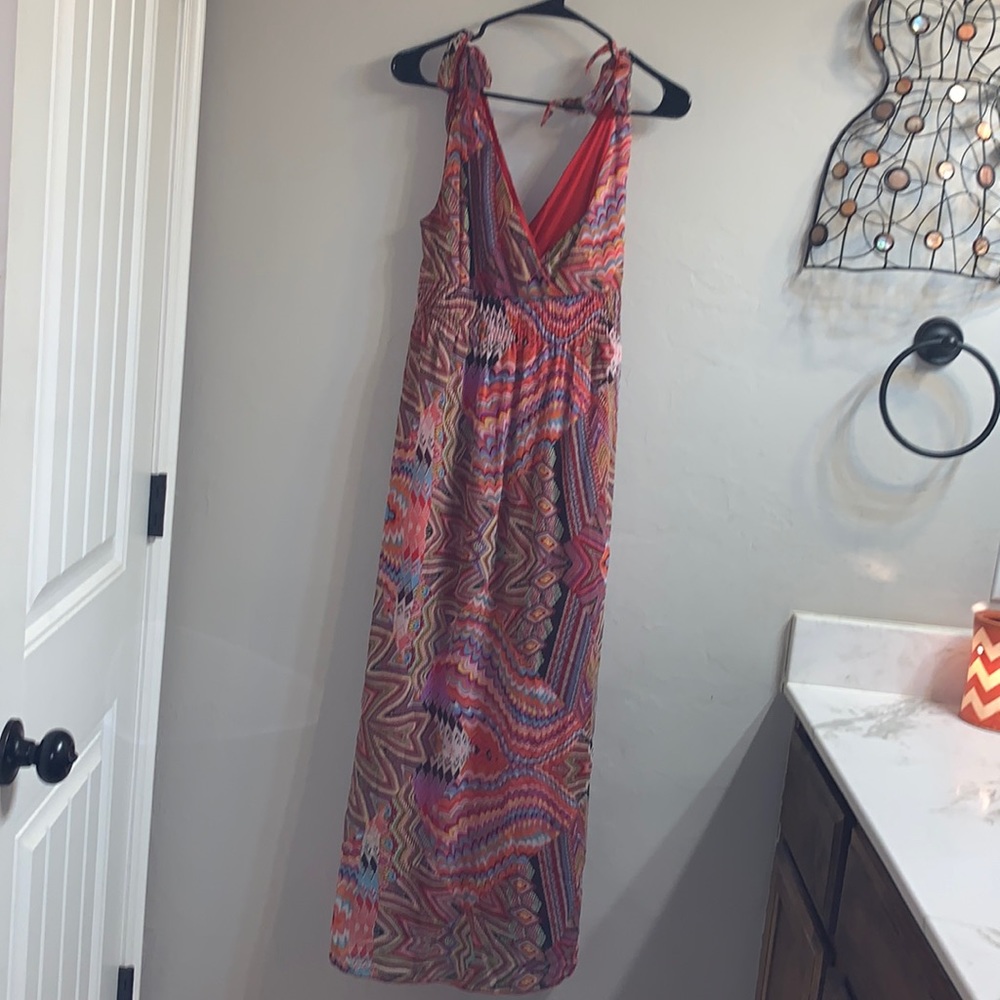 Fun & Flint beautiful dress! Wear any shoe!